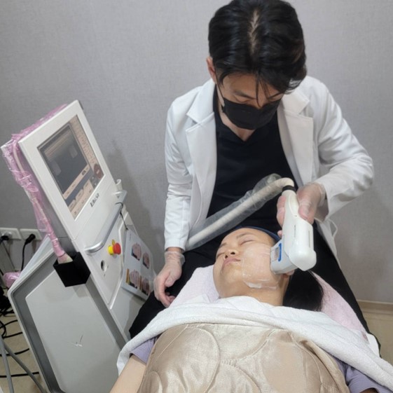 ALL_news_beautyshare_26H07_SBgAcGZ9EK 台北中山區花漾: 雙音波療程進行